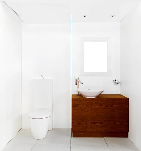 Banheiro branco — Fotografia de Stock