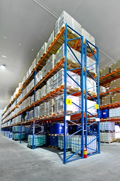 Tall warehouse shelf — Stock Photo, Image