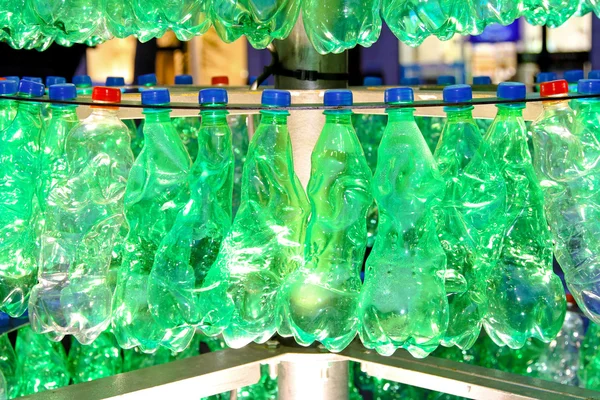 Riciclare bottiglie — Foto Stock