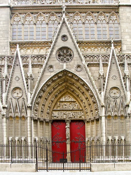 Gotické dveře — Stock fotografie