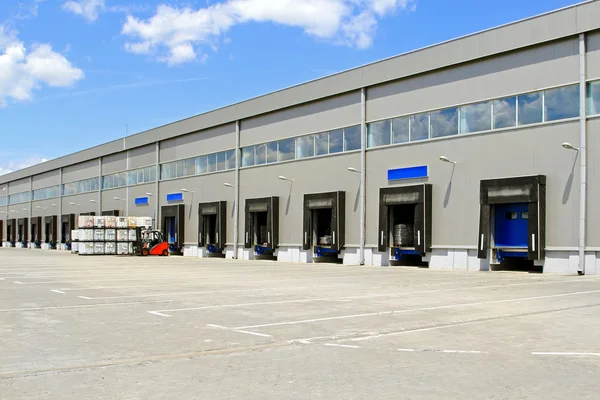 Warehouse cargo doors — Stock Photo, Image