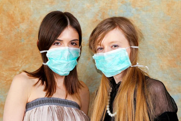Twee meisjes masker — Stockfoto