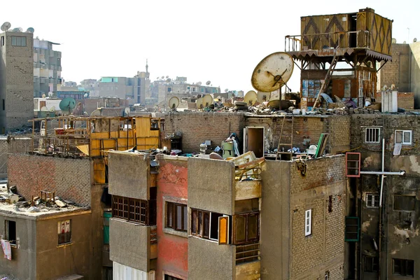 Βρώμικο Κτίρια Και Σκουπίδια Ολόγυρα Στο Κάιρο — Φωτογραφία Αρχείου