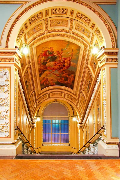 Interior Escalera Medieval Con Techo Pintura Mural — Foto de Stock