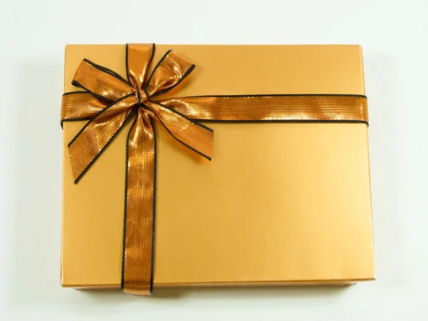 Gold Geschenk Mit Glänzender Schleife Und Schleife — Stockfoto