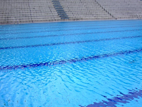 Surface Une Piscine Taille Olympique — Photo