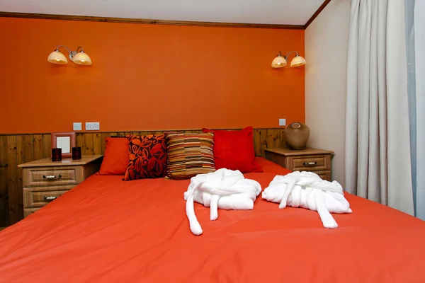 Rode slaapkamer — Stockfoto