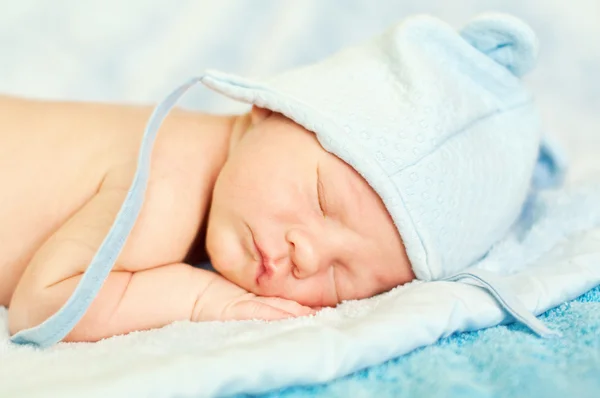 Yeni doğmuş bebek uyku — Stok fotoğraf