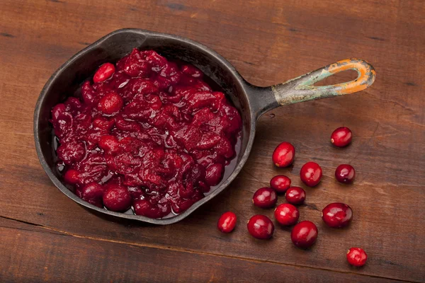 Frying cranberries — Stock Photo, Image