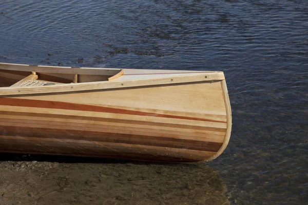 Bow of wooden canoe — Stock Photo, Image