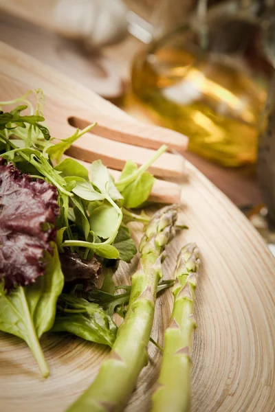 stock image Mediterranean salad with organic ingredients