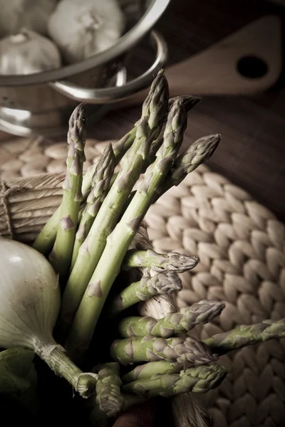 Organic Asparagus Make Mediterranean Salad — Stock Photo, Image