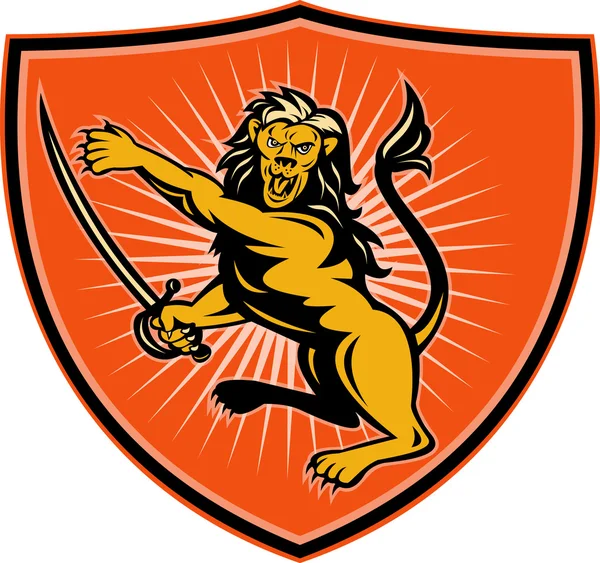 Лев с мечом, указывающим и атакующим щитом — стоковое фото