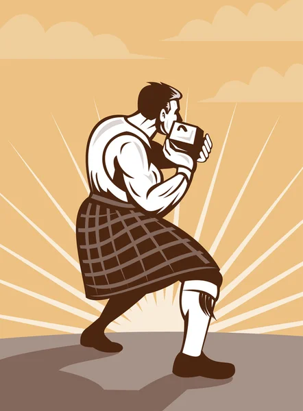 Escocês escocês jogando pedra de peso colocar — Fotografia de Stock