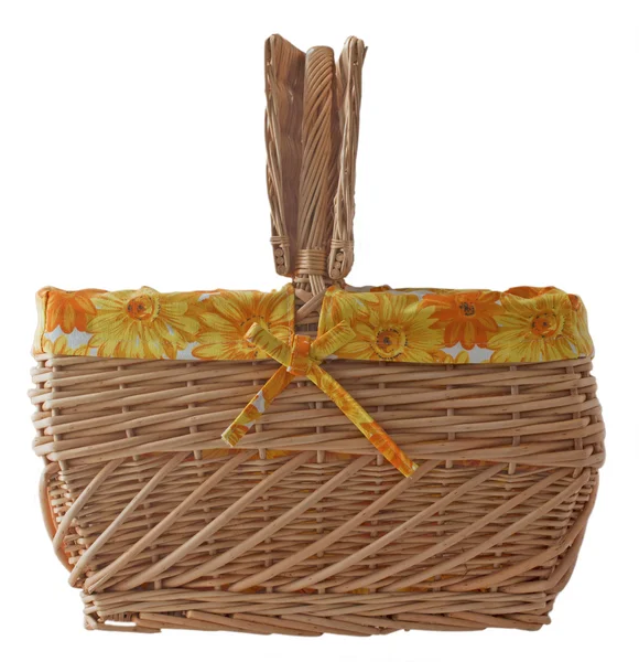 野餐篮带黄色及橙色装饰 — 图库照片