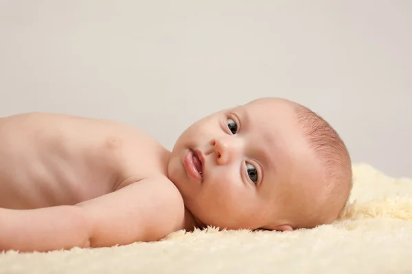 Beautiful Little Baby Girl Looking — Stock Photo, Image