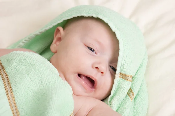 Grillige babymeisje — Stockfoto