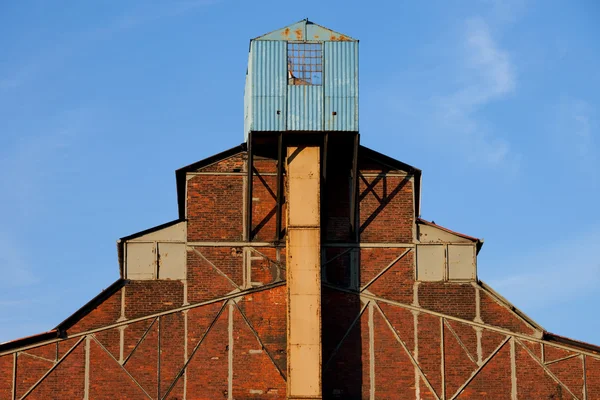 Terk edilmiş fabrika mimarisi — Stok fotoğraf