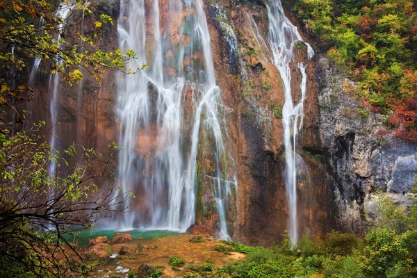 Waterfall in Plitvice Lakes National Park — Stock Photo, Image