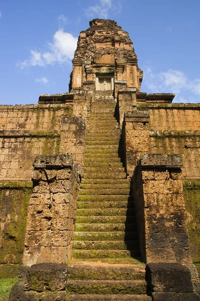 Baksei chamkrong 寺在柬埔寨 — 图库照片