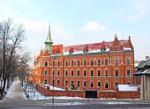 Stary ceglany budynek w Krakowie — Zdjęcie stockowe