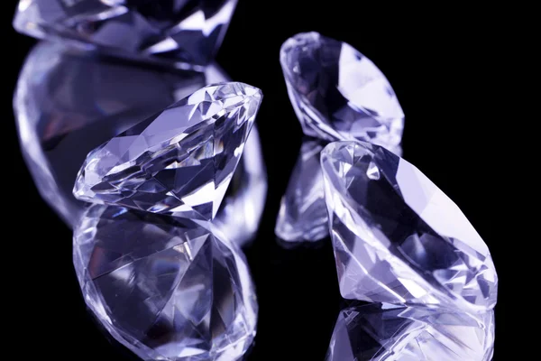 Diamanty Drahokamy Zrcadlené Pozadí — Stock fotografie