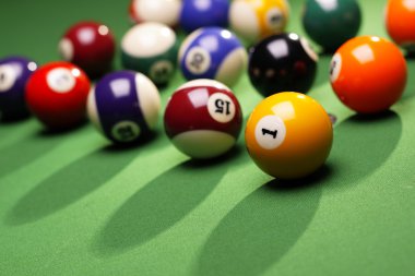 Bilardo Zamanı! Tablo havuzu oyun kavramını!