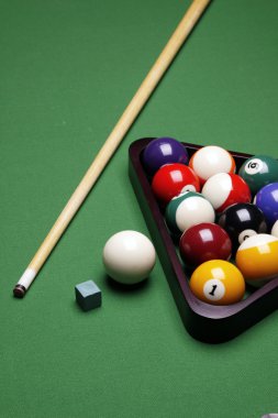 Bilardo Zamanı! Tablo havuzu oyun kavramını!