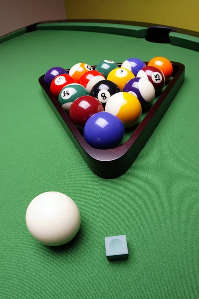 Bilardo Zamanı! Tablo havuzu oyun kavramını!