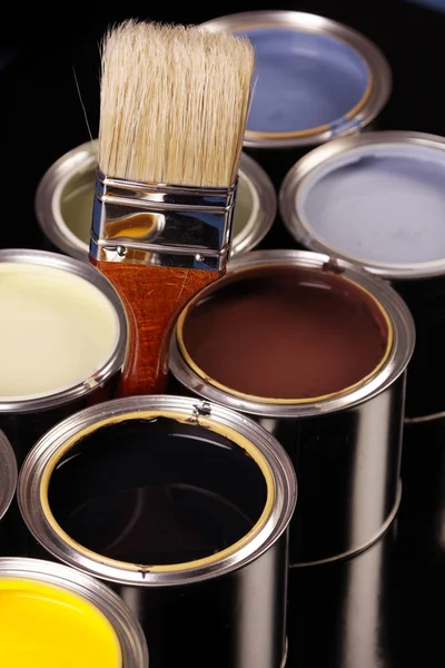 Barevné malování plechovky — Stock fotografie