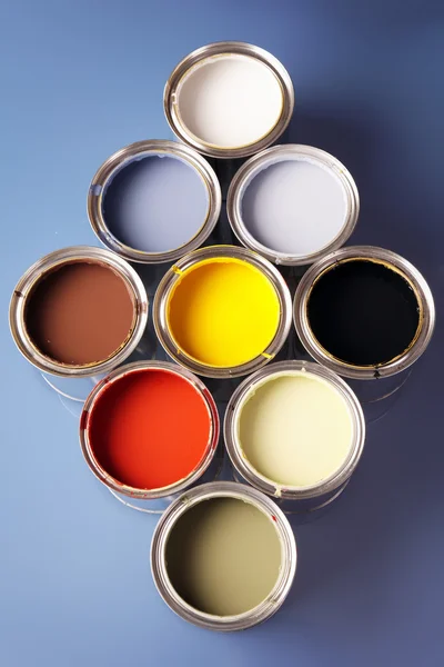 絵画、塗料缶や paintbrusches! — ストック写真