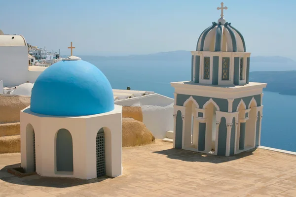 Santorini'de kiliseler — Stok fotoğraf