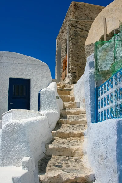 Hermosa calle vacía en Santorini —  Fotos de Stock