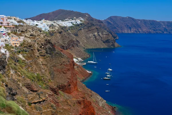 Santorini'de ile Yatlar liman — Stok fotoğraf