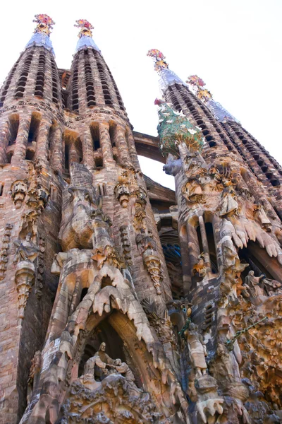 Sagrada familia, zaprojektowanego przez Gaudiego Kościoła najbardziej znanych — Zdjęcie stockowe