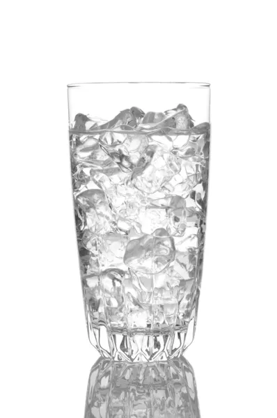 Detail sklenice vody a ledu — Stock fotografie