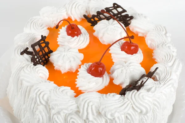 Cream cherry cake — Stock Photo, Image