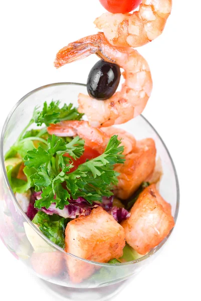 Fried kebab of shrimps and fish — Stock Photo, Image