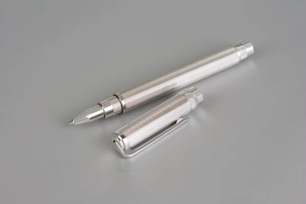 Długopis z białego złota — Zdjęcie stockowe