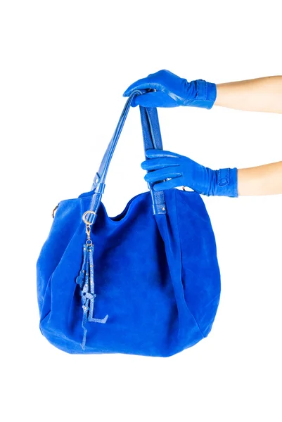 Синя жіноча сумка під рукою — стокове фото