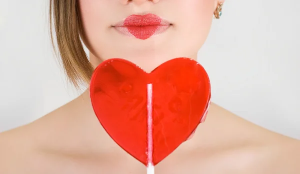 Corazón en los labios —  Fotos de Stock