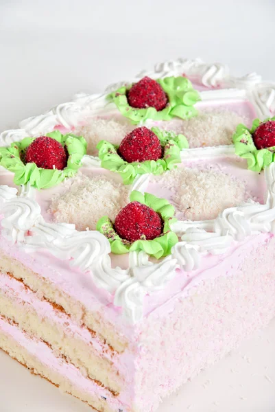 Cream strawberry cake — Stock Photo, Image