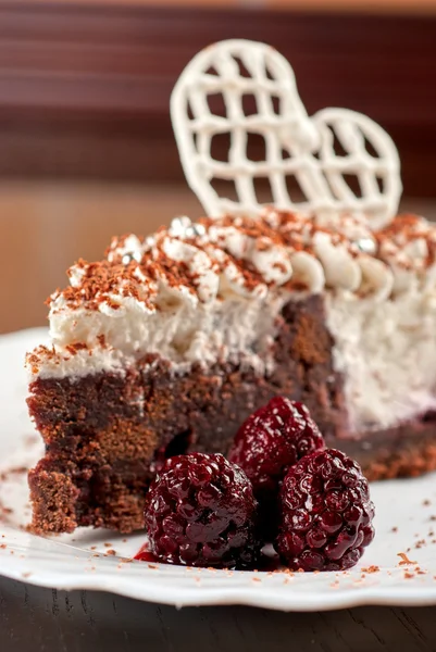 黑莓蛋糕切片 — 图库照片
