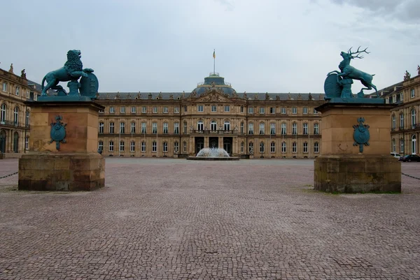 Nuevo Palacio en Schlossplatz en Stuttgart — Foto de Stock