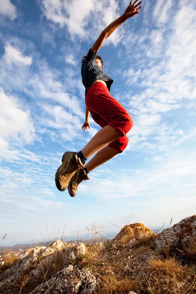 Kız Zıplama — Stok fotoğraf
