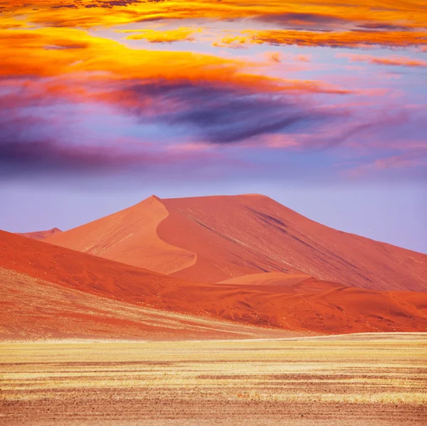 Dune au coucher du soleil — Photo