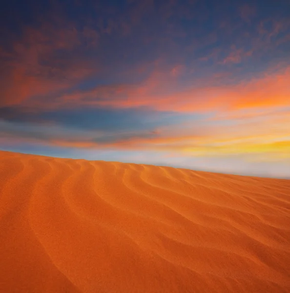 Deserto ao pôr-do-sol — Fotografia de Stock
