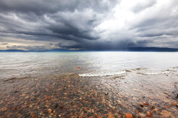 风暴中的塔荷湖 — 图库照片