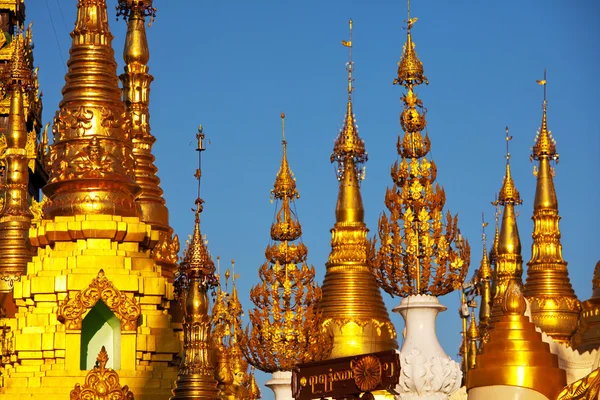 Buddhistické stúp v Myanmaru — Stock fotografie