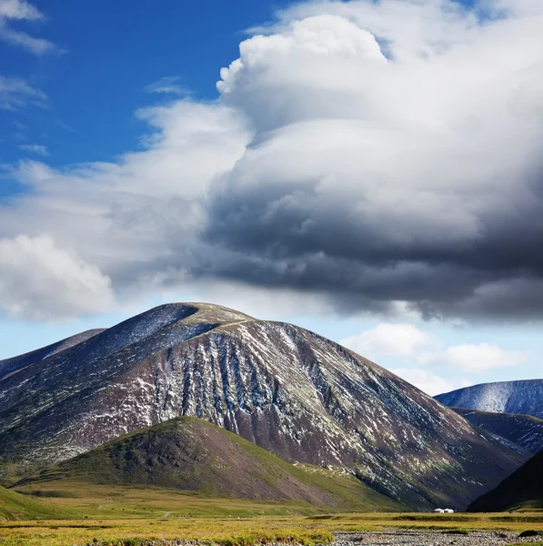 Горы Алтая — стоковое фото
